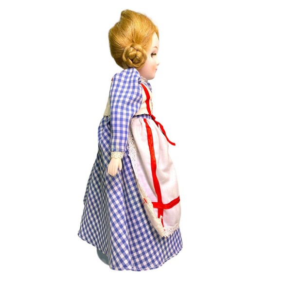 Porcelain Doll With Stand Traditional Dress With Removable Tulle Poof - Picture 5 of 11